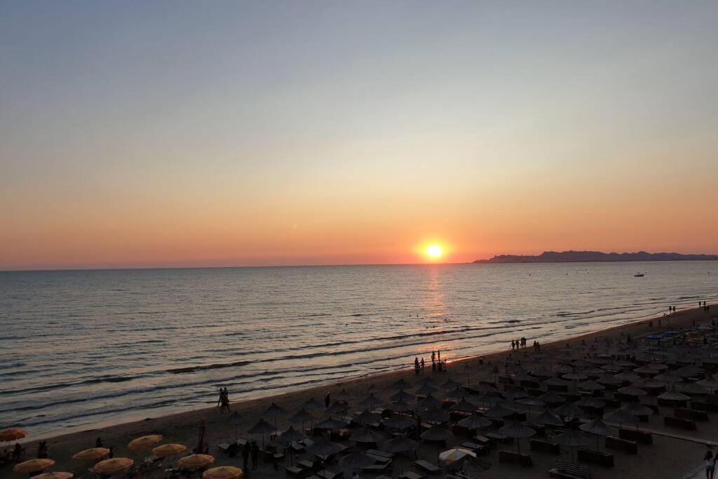 Modern Sea View Apartment For A Perfect Holiday ดูร์เรส ภายนอก รูปภาพ