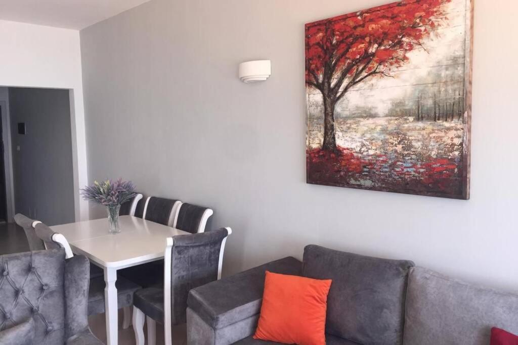Modern Sea View Apartment For A Perfect Holiday ดูร์เรส ภายนอก รูปภาพ